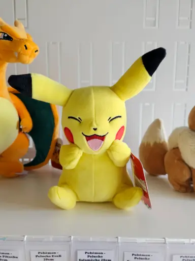 Pokémon - Peluche Pikachu 20cm